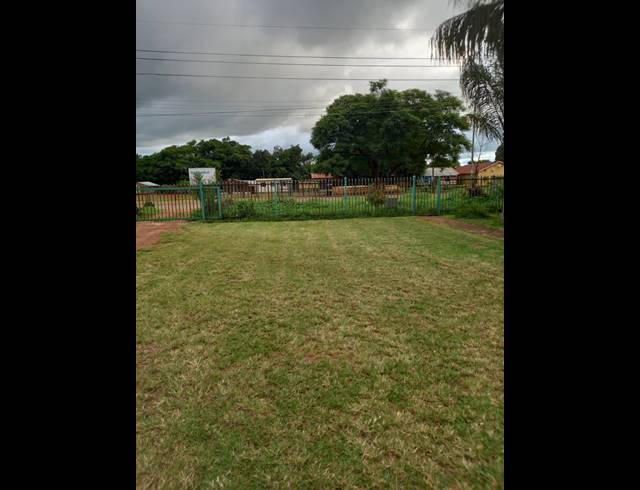 5 BEDROOM HOUSE FOR SALE IN MAKHADO